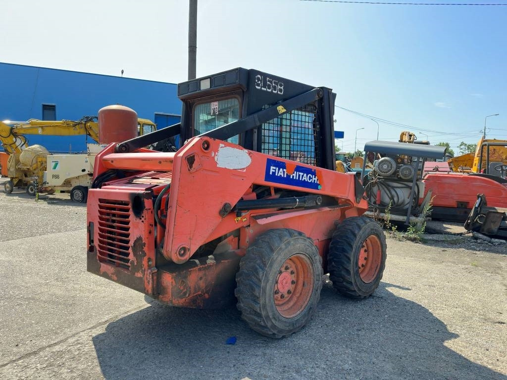 Fiat-Hitachi SL55B - شيول صغير: صورة 4 Fiat-Hitachi SL55B - شيول صغير: صورة 4