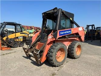 Fiat-Hitachi SL55B - شيول صغير: صورة 1 Fiat-Hitachi SL55B - شيول صغير: صورة 1