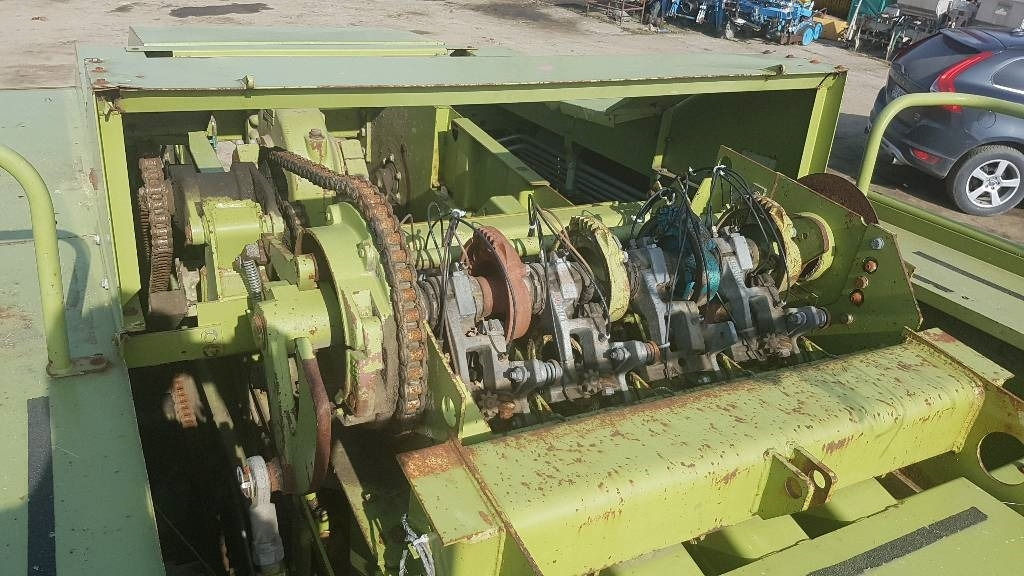 Fortschritt 530 - مكبس البالات المستطيله: صورة 3 Fortschritt 530 - مكبس البالات المستطيله: صورة 3