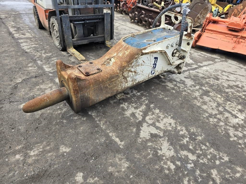 Furukawa FRD - مطرقة هيدروليكية - آلات البناء: صورة 2 Furukawa FRD - مطرقة هيدروليكية - آلات البناء: صورة 2