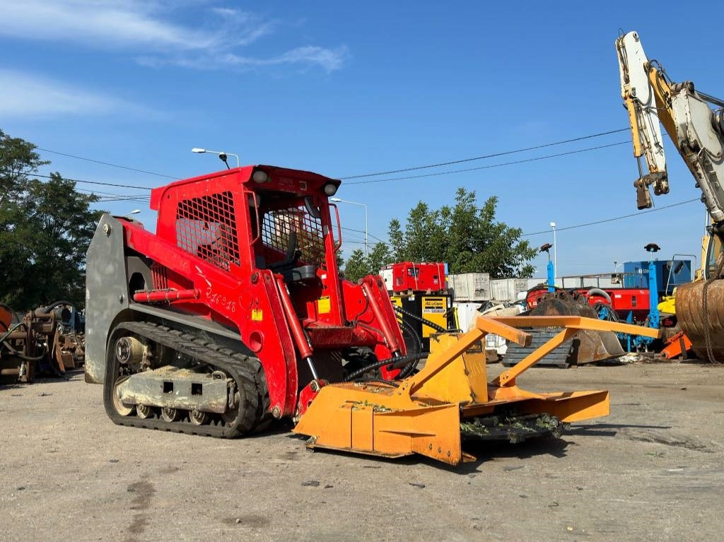 Gehl RT 175+Landhonor Forestry Mulcher - اللودر المجنزر صغير: صورة 3 Gehl RT 175+Landhonor Forestry Mulcher - اللودر المجنزر صغير: صورة 3