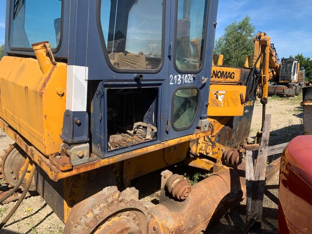Hanomag D 540 E FOR PARTS - جرافة: صورة 4 Hanomag D 540 E FOR PARTS - جرافة: صورة 4