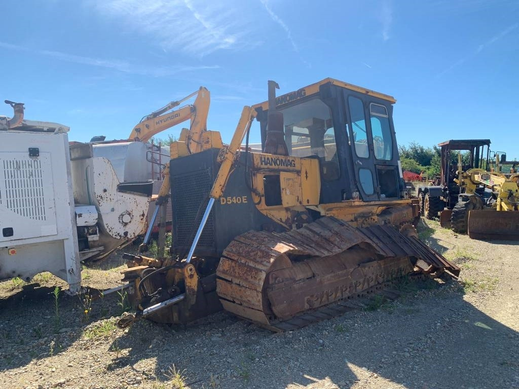 Hanomag D 540 E FOR PARTS - جرافة: صورة 1 Hanomag D 540 E FOR PARTS - جرافة: صورة 1