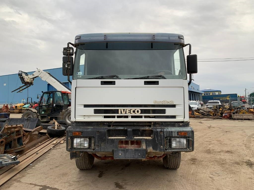 Iveco Eurotech - شاحنة قلاب: صورة 4 Iveco Eurotech - شاحنة قلاب: صورة 4