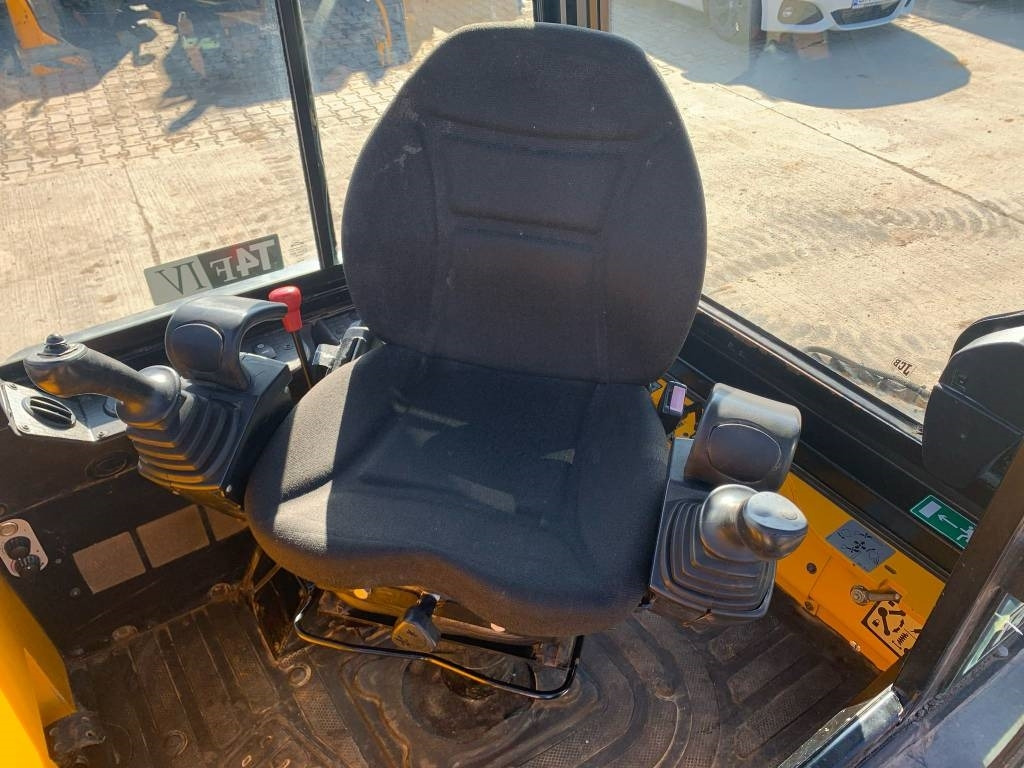 جرافة حفار JCB 1 CXT HF: صورة 10 جرافة حفار JCB 1 CXT HF: صورة 10