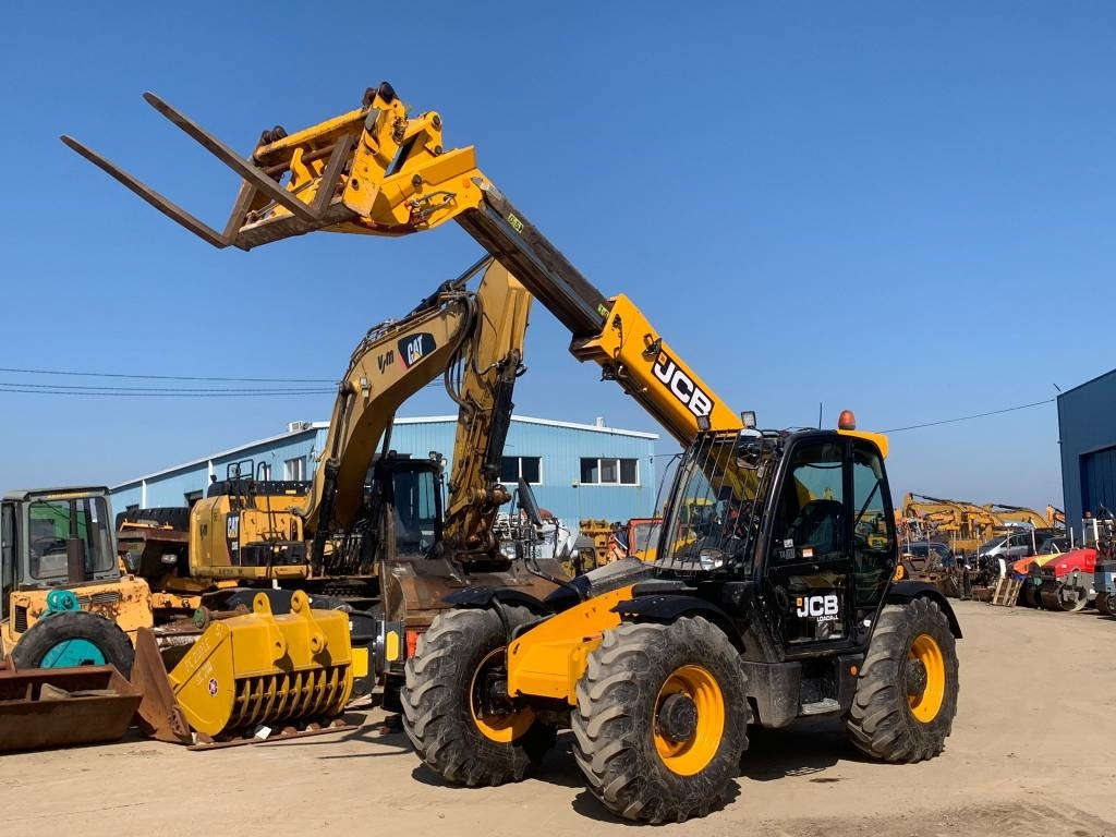 JCB 531-70 - رافعة تلسكوبية: صورة 1 JCB 531-70 - رافعة تلسكوبية: صورة 1