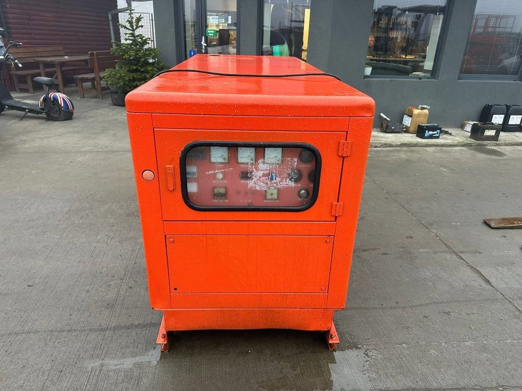 Kawakenki STC30 - مجموعة المولدات: صورة 2 Kawakenki STC30 - مجموعة المولدات: صورة 2