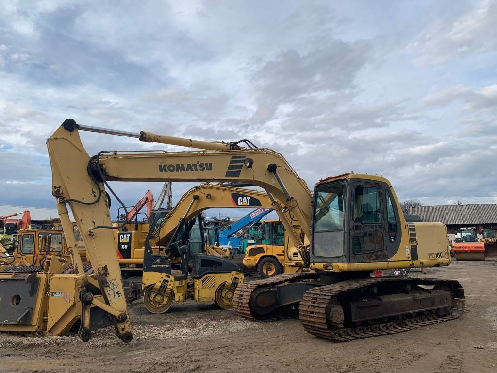 Komatsu PC 180 LC-6K - حفار زحاف: صورة 1 Komatsu PC 180 LC-6K - حفار زحاف: صورة 1
