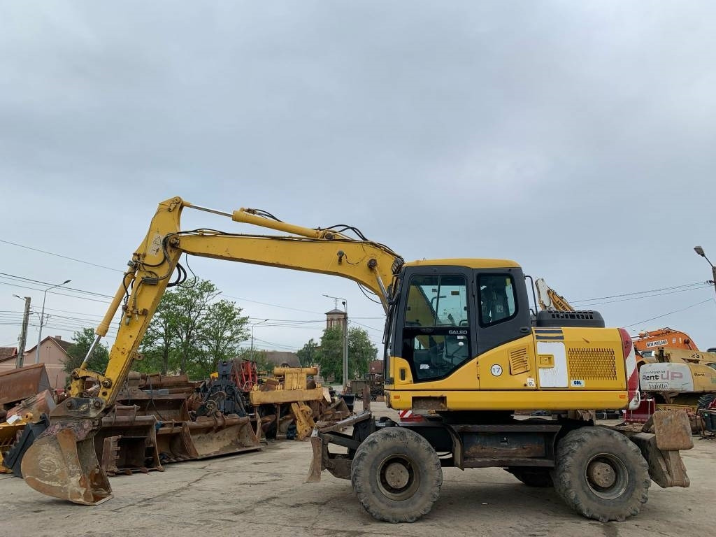 Komatsu PW 140-7 - حفارة دولاب: صورة 2 Komatsu PW 140-7 - حفارة دولاب: صورة 2