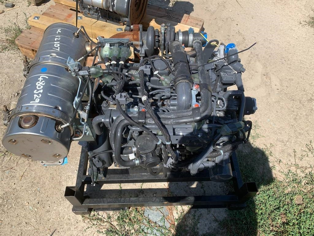 Kubota V 2403 NEW ENGINE - محرك - آلات البناء: صورة 1 Kubota V 2403 NEW ENGINE - محرك - آلات البناء: صورة 1