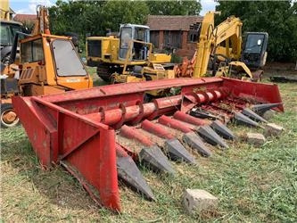Kuhn 11M - مرفق الحصادة: صورة 1 Kuhn 11M - مرفق الحصادة: صورة 1