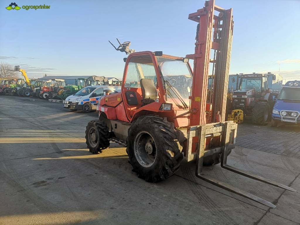 Manitou M 26.4 - رافعة شوكية للأرض الوعرة: صورة 2 Manitou M 26.4 - رافعة شوكية للأرض الوعرة: صورة 2