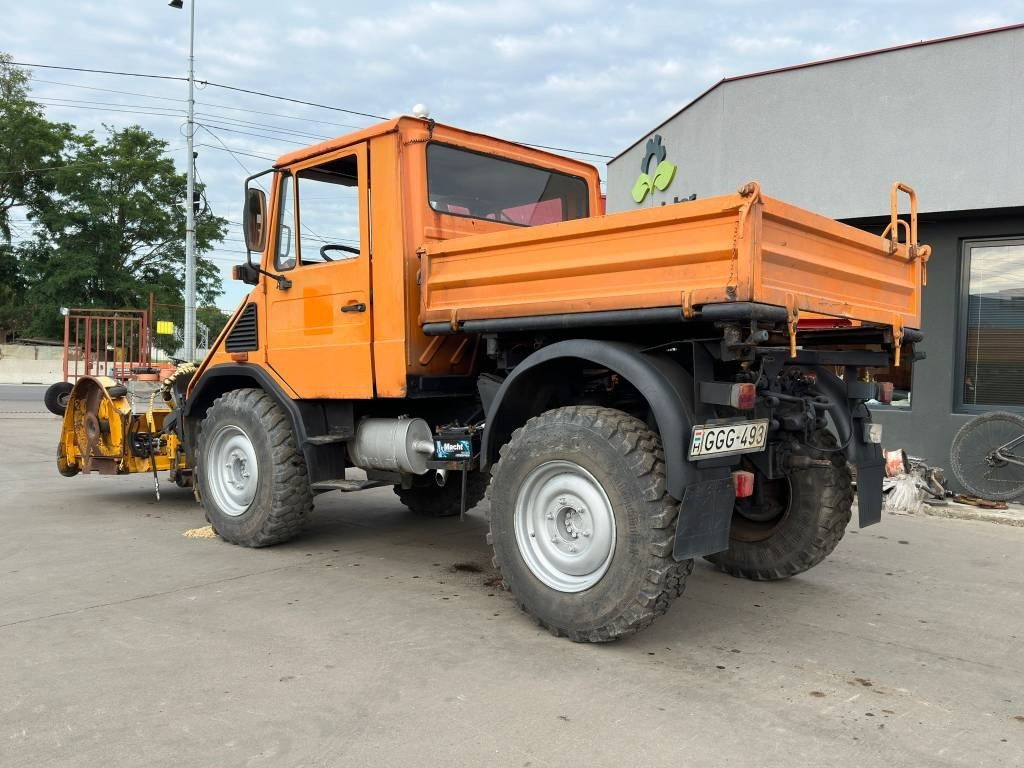 Mercedes-Benz Unimog 408/10 - آلية المنفعة/ مركبة خاصة: صورة 3 Mercedes-Benz Unimog 408/10 - آلية المنفعة/ مركبة خاصة: صورة 3