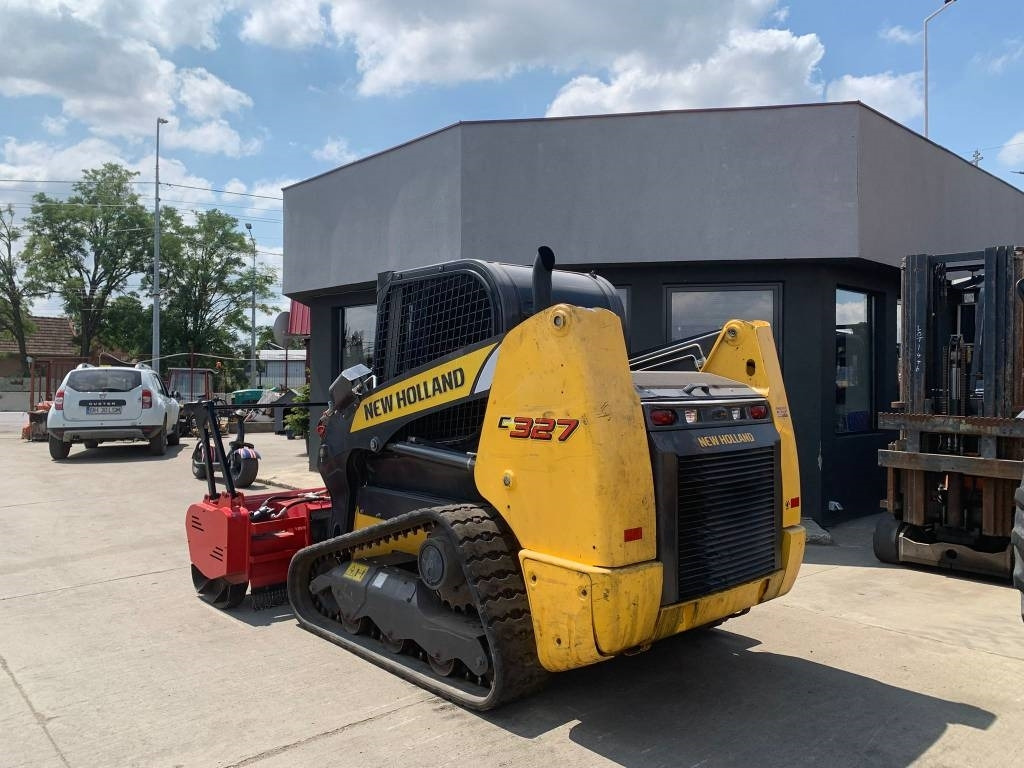 New Holland C327 - شيول صغير: صورة 3 New Holland C327 - شيول صغير: صورة 3