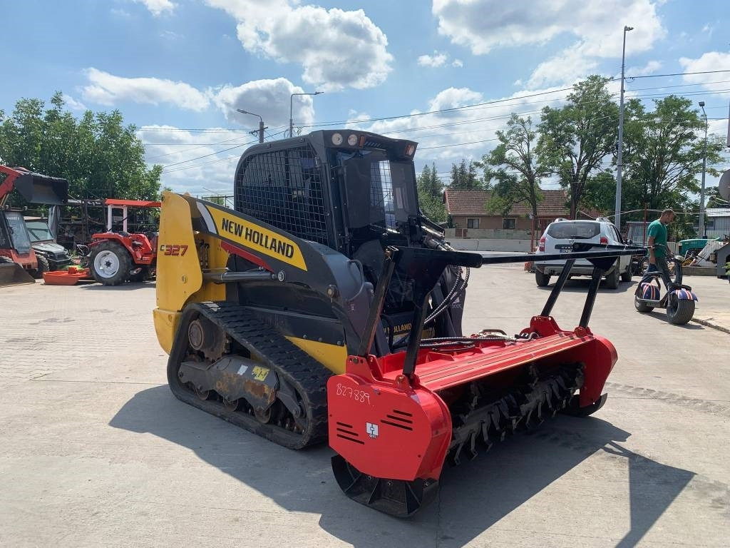 New Holland C327 - شيول صغير: صورة 4 New Holland C327 - شيول صغير: صورة 4