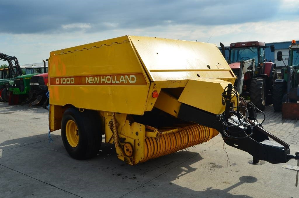 New Holland D1000 - مكبس البالات المستطيله: صورة 4 New Holland D1000 - مكبس البالات المستطيله: صورة 4