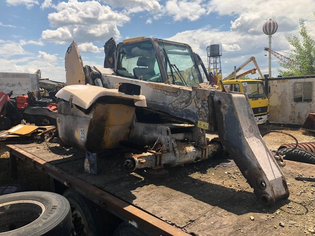 New Holland LM 430 FOR PARTS - رافعة تلسكوبية: صورة 1 New Holland LM 430 FOR PARTS - رافعة تلسكوبية: صورة 1