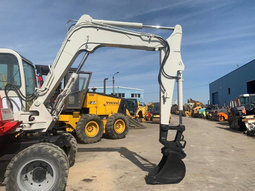 Takeuchi TB070W - حفارة دولاب: صورة 5 Takeuchi TB070W - حفارة دولاب: صورة 5