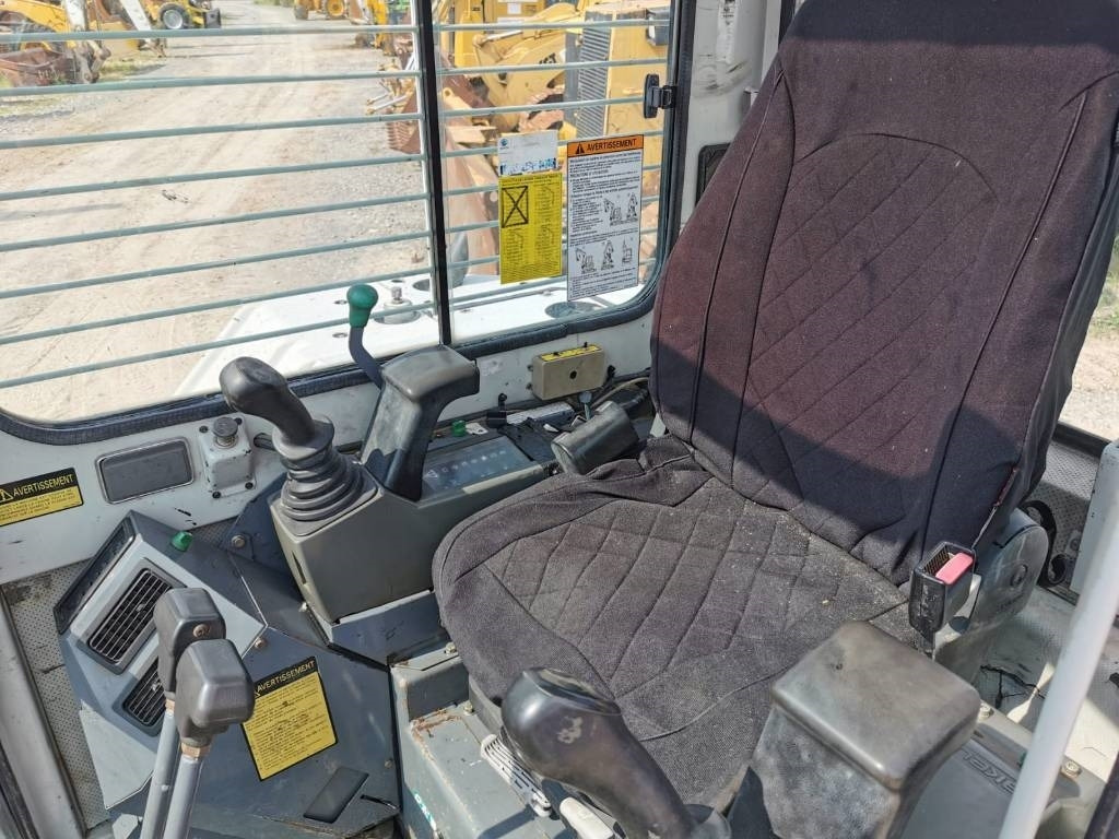Takeuchi TB80FR - حفارة مُصَّغرة: صورة 5 Takeuchi TB80FR - حفارة مُصَّغرة: صورة 5