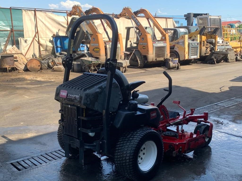 Toro Z MASTER PROFESSIONAL 7000 - جزازة أعشاب الحدائق: صورة 4 Toro Z MASTER PROFESSIONAL 7000 - جزازة أعشاب الحدائق: صورة 4