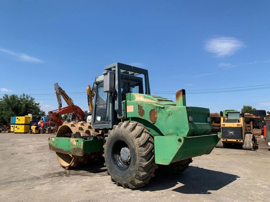 Vibromax W1405D  - مدحلة ضاغطة: صورة 3 Vibromax W1405D  - مدحلة ضاغطة: صورة 3