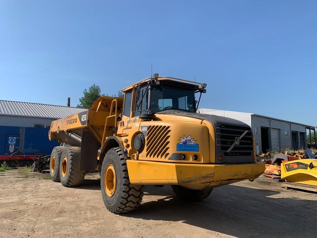 Volvo A 25 D - شاحنة قلاب مفصلية: صورة 1 Volvo A 25 D - شاحنة قلاب مفصلية: صورة 1