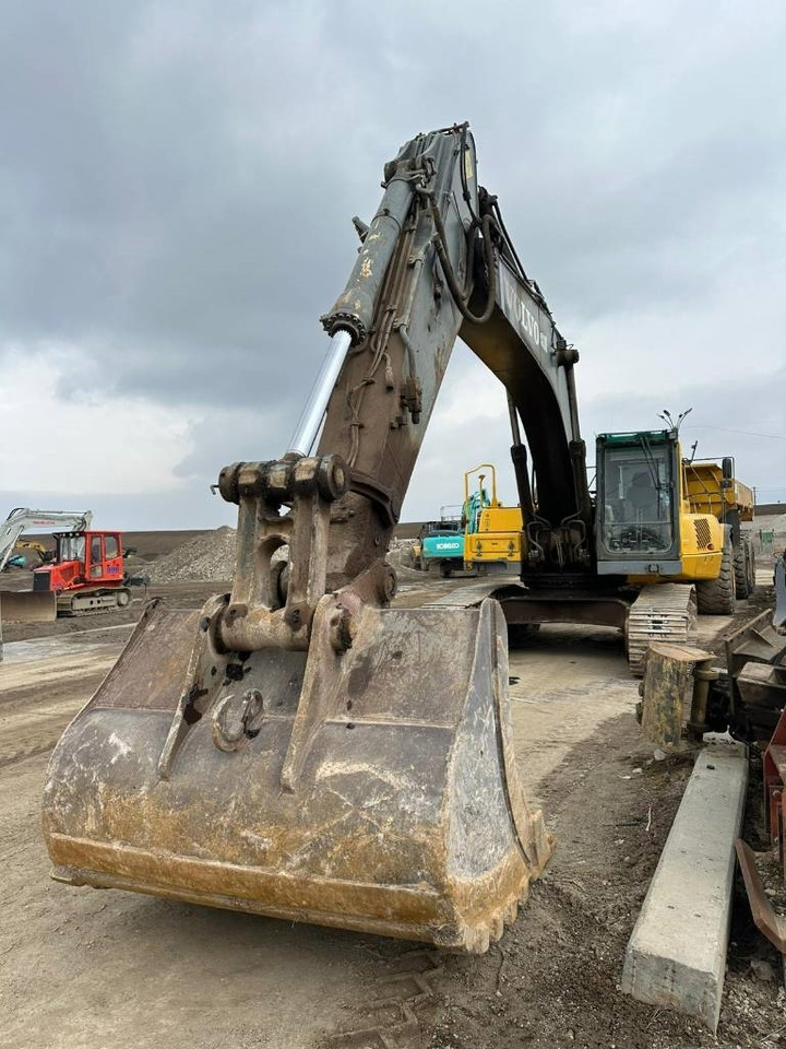 Volvo EC 290 C L - حفار زحاف: صورة 4 Volvo EC 290 C L - حفار زحاف: صورة 4