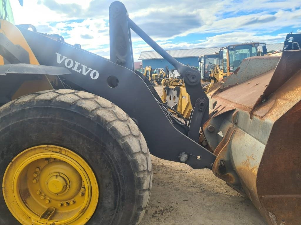 Volvo L 120 E - اللودر بعجل: صورة 3 Volvo L 120 E - اللودر بعجل: صورة 3
