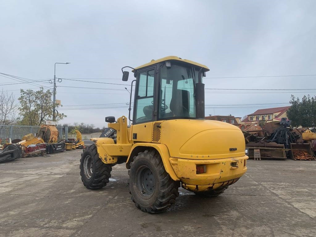 Volvo L 35 B - اللودر بعجل: صورة 4 Volvo L 35 B - اللودر بعجل: صورة 4