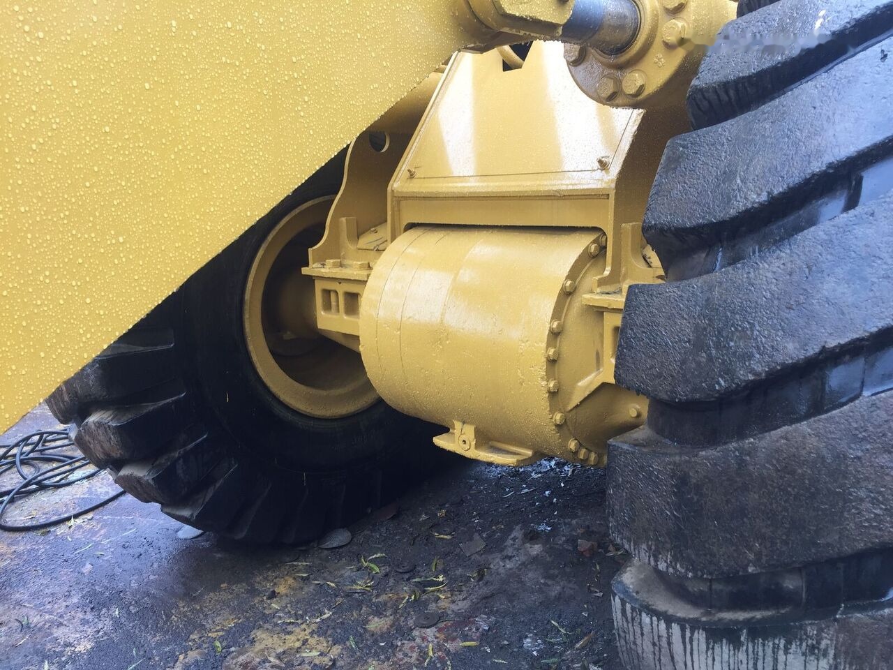 Caterpillar 966H - اللودر بعجل: صورة 1 Caterpillar 966H - اللودر بعجل: صورة 1