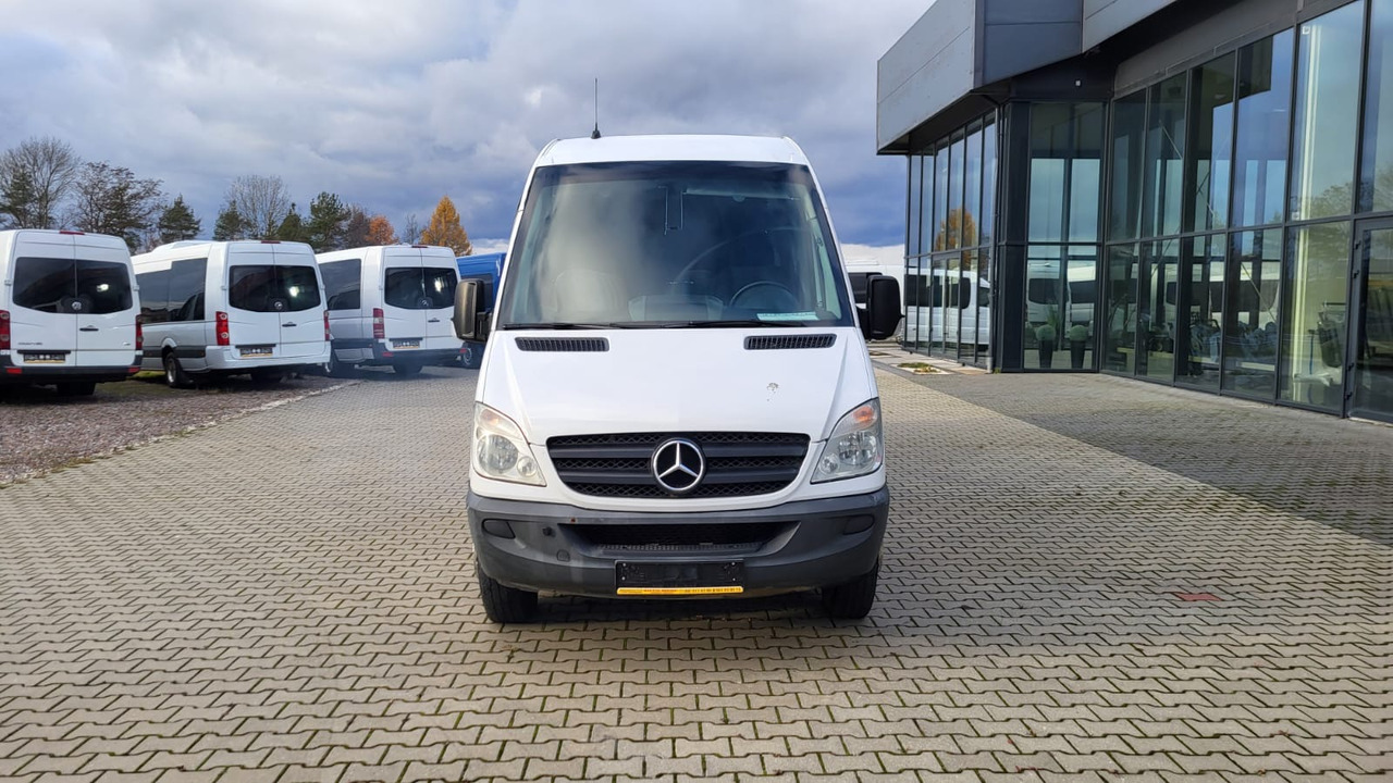 Mercedes-Benz Sprinter 518 CDI - 24 miejsca + 3 stojące - حافلة سوبربان: صورة 5 Mercedes-Benz Sprinter 518 CDI - 24 miejsca + 3 stojące - حافلة سوبربان: صورة 5