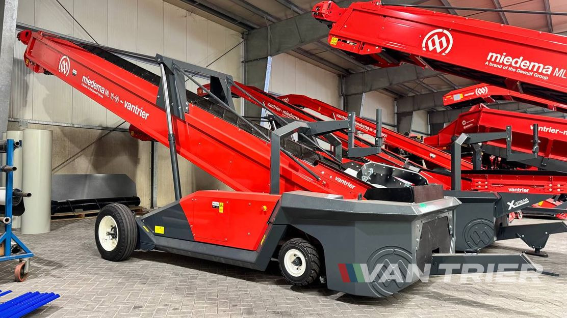 Miedema ML1680 Premium Store loader - سيور ناقلة: صورة 3 Miedema ML1680 Premium Store loader - سيور ناقلة: صورة 3