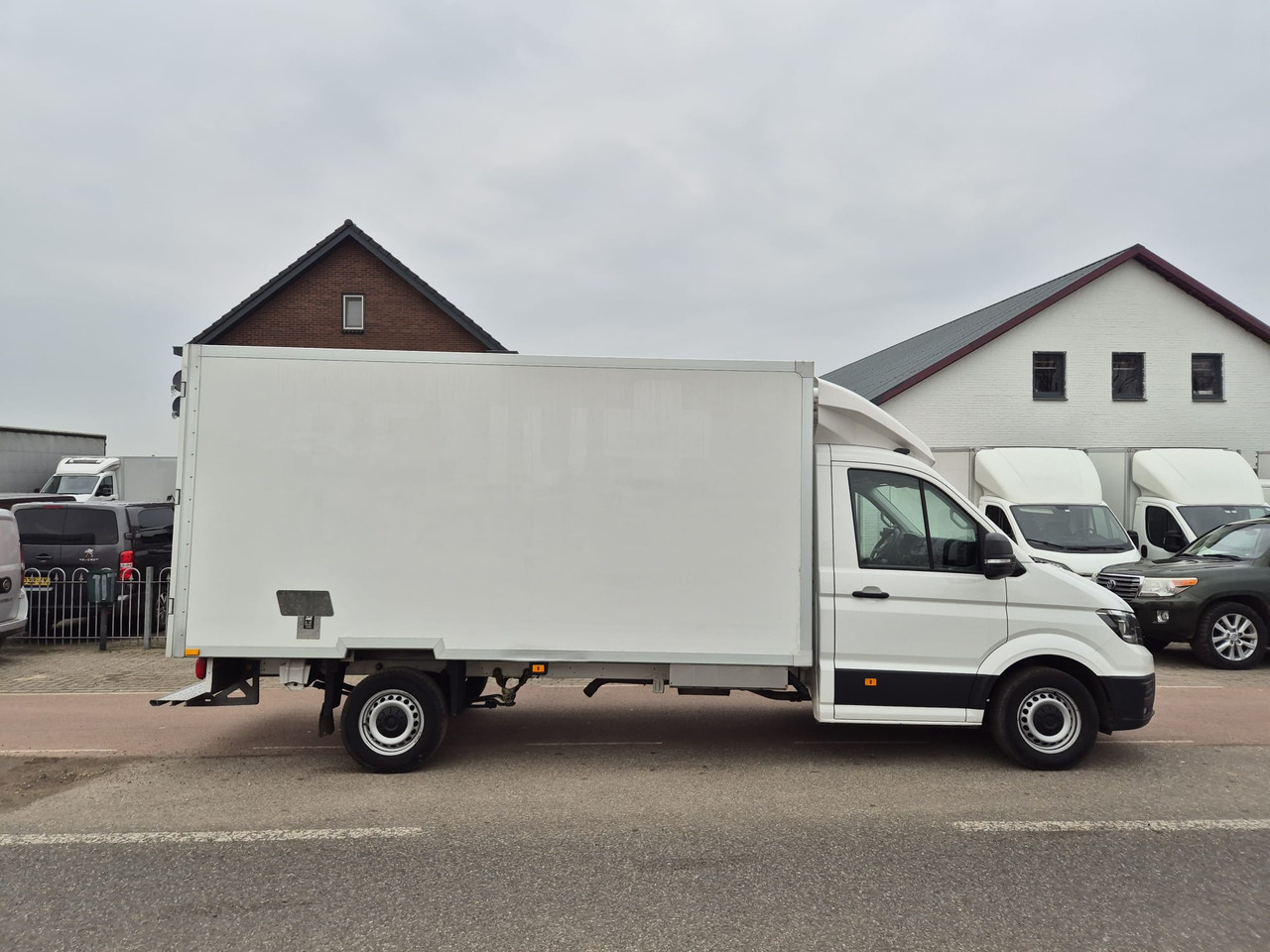 Volkswagen Crafter KOELWAGEN Volkswagen Crafter 177pk Lamberet Koelwagen FRC Koelwagen Bakwagen Kühlwagen Airco Cruise control Volkswagen Crafter KOELWAGEN Volkswagen Crafter 177pk Lamberet Koelwagen FRC Koelwagen Bakwagen Kühlwagen Airco Cruise control: صورة 6