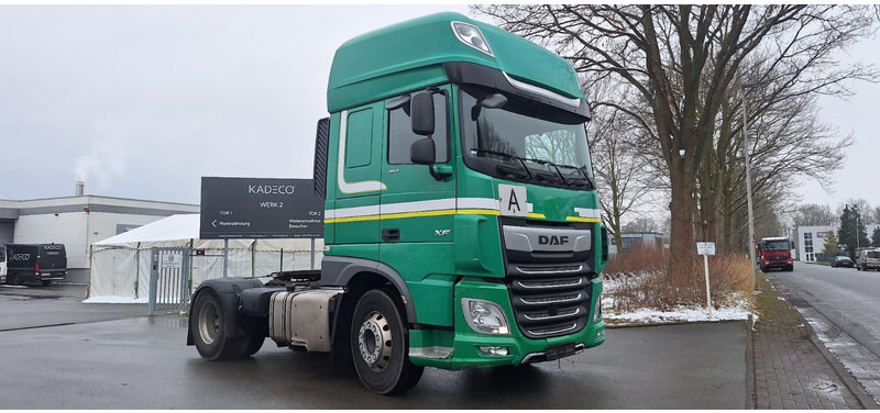 DAF 106-450 Super Spacs G.Haus/Hoch German - وحدة جر: صورة 1 DAF 106-450 Super Spacs G.Haus/Hoch German - وحدة جر: صورة 1
