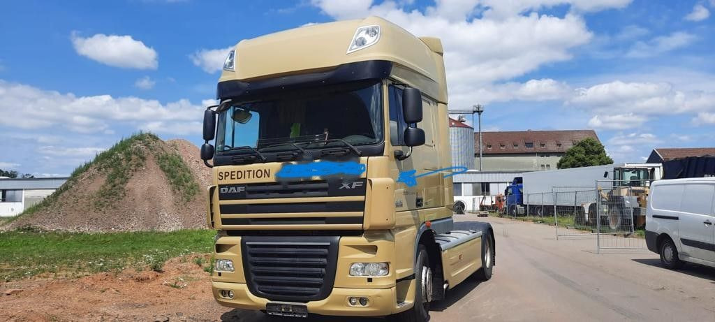 DAF 106-460 Super Spacs G.Haus/Hoch German - وحدة جر: صورة 1 DAF 106-460 Super Spacs G.Haus/Hoch German - وحدة جر: صورة 1