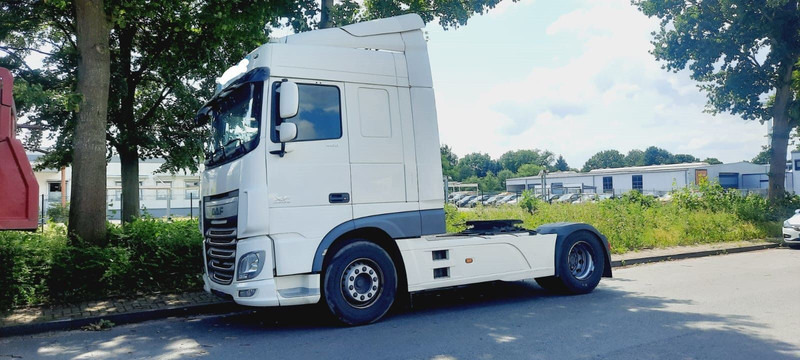 DAF XF106-460PS 1-Hand - وحدة جر: صورة 2 DAF XF106-460PS 1-Hand - وحدة جر: صورة 2
