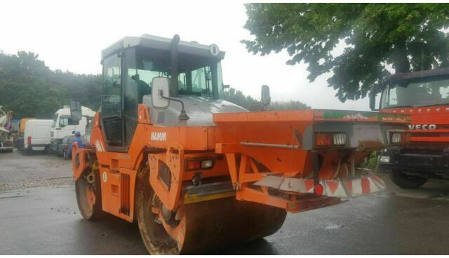 Hamm DV90 VO mit Streuer Klima German Maschine - مدحلة: صورة 2 Hamm DV90 VO mit Streuer Klima German Maschine - مدحلة: صورة 2