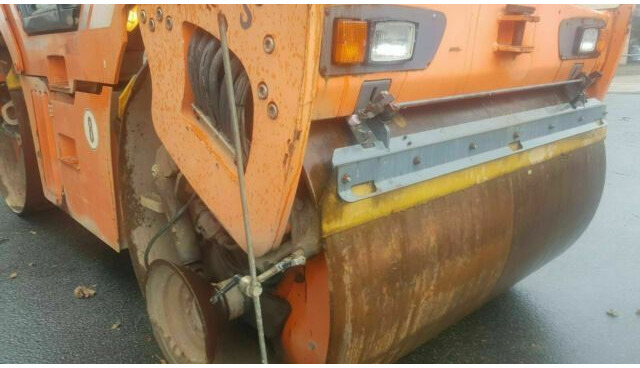 Hamm DV90 VO mit Streuer Klima German Maschine - مدحلة: صورة 4 Hamm DV90 VO mit Streuer Klima German Maschine - مدحلة: صورة 4