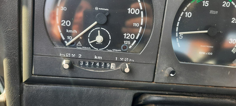 شاحنة نقل المخلفات Iveco 190E28 Absetzkipper: صورة 7