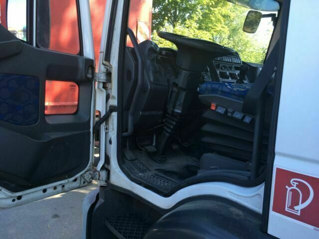 Iveco ML120 E22 Kühlkoffer LBW Deutsche Maschine - شاحنة الفريزر: صورة 5 Iveco ML120 E22 Kühlkoffer LBW Deutsche Maschine - شاحنة الفريزر: صورة 5