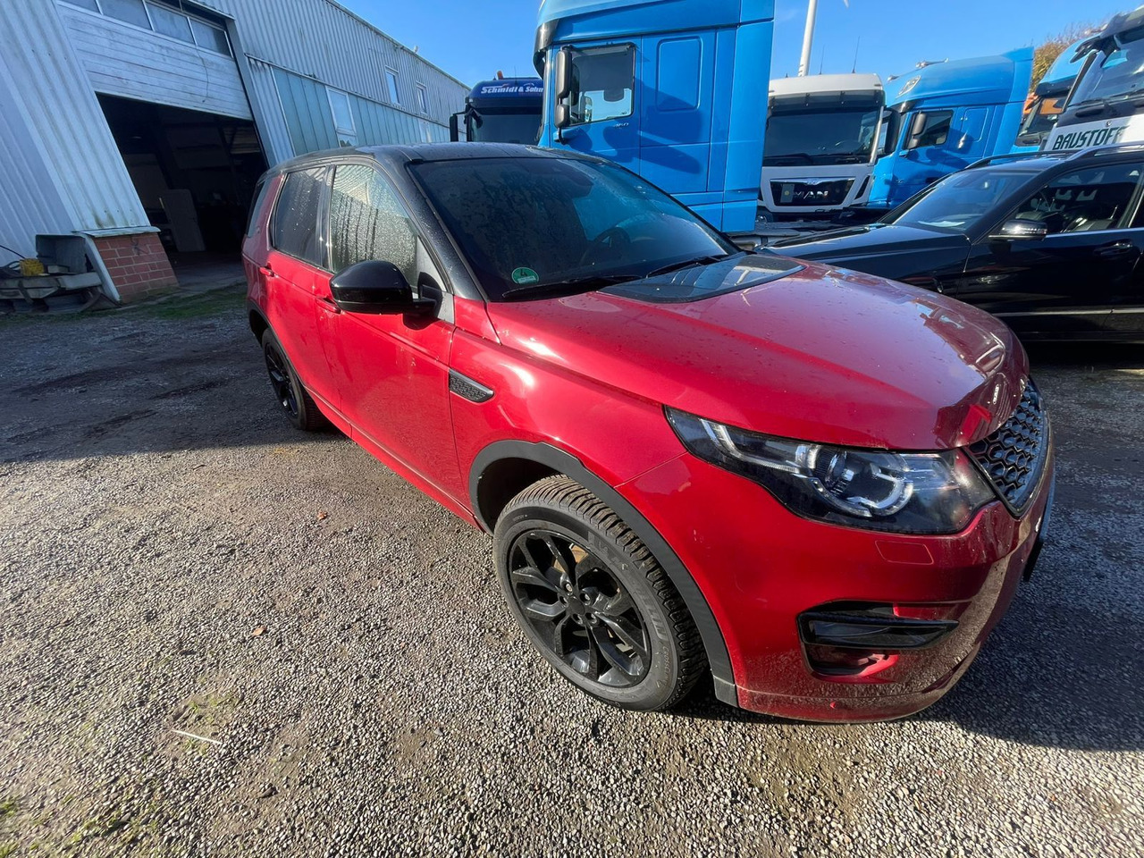 Land Rover Discovery Sport HSE - سيارة دفع رباعي: صورة 2 Land Rover Discovery Sport HSE - سيارة دفع رباعي: صورة 2