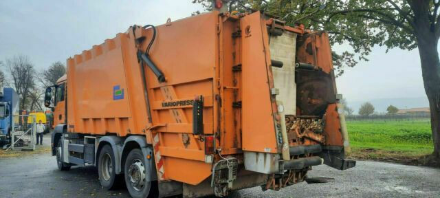 MAN 26.320 Müllwagen Faun Variopress - شاحنة النفايات: صورة 4 MAN 26.320 Müllwagen Faun Variopress - شاحنة النفايات: صورة 4