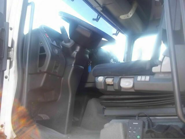 MAN 26.390 Fahrgestell Schaltgetriebe - شاحنة هيكل كابينة: صورة 4 MAN 26.390 Fahrgestell Schaltgetriebe - شاحنة هيكل كابينة: صورة 4