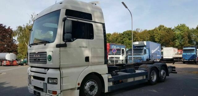 MAN 26.440 TGA BDF 6x2 German Truck - شاحنة هيكل كابينة: صورة 1 MAN 26.440 TGA BDF 6x2 German Truck - شاحنة هيكل كابينة: صورة 1