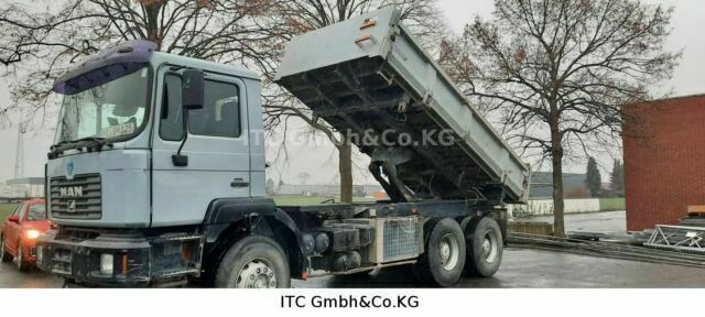 MAN 33.360K 6x4 Blatt/Blatt AP-Achse - شاحنة قلاب: صورة 2 MAN 33.360K 6x4 Blatt/Blatt AP-Achse - شاحنة قلاب: صورة 2