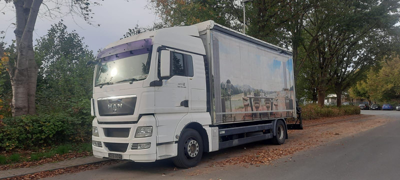 MAN TGX 18.360PS 4x2 G.Haus Kran+Funk - شاحنة ستارة, شاحنة كرين: صورة 1 MAN TGX 18.360PS 4x2 G.Haus Kran+Funk - شاحنة ستارة, شاحنة كرين: صورة 1