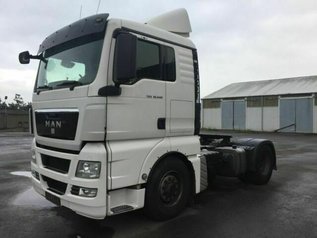MAN TGX18.440H 4x4 SZM Kipphydraulik - وحدة جر: صورة 4 MAN TGX18.440H 4x4 SZM Kipphydraulik - وحدة جر: صورة 4