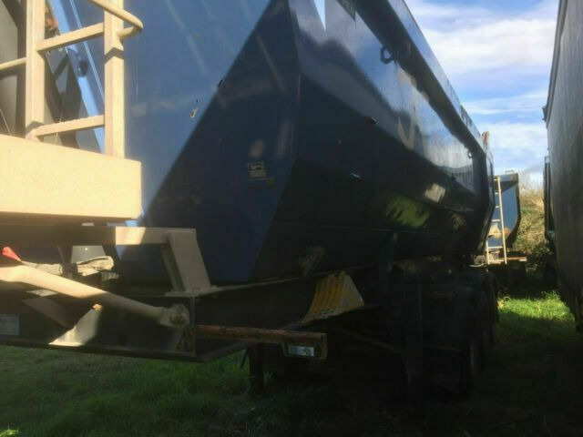 Meiller Kipper 26 Kubik - قلابة نصف مقطورة نصف مقطورة قلابة: صورة 4 Meiller Kipper 26 Kubik - قلابة نصف مقطورة نصف مقطورة قلابة: صورة 4