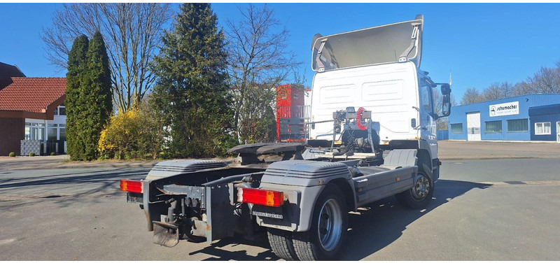 Mercedes-Benz 1328 SZM Atego - وحدة جر: صورة 4 Mercedes-Benz 1328 SZM Atego - وحدة جر: صورة 4