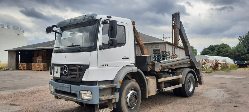 Mercedes-Benz 1833 Absetzkipper - شاحنة نقل المخلفات: صورة 1 Mercedes-Benz 1833 Absetzkipper - شاحنة نقل المخلفات: صورة 1